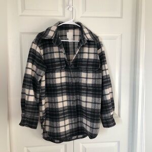 H&M Black and Cream Plaid Shacket